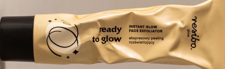 Resibo - skuteczny, ale wyjątkowo delikatny peeling Ready to Glow